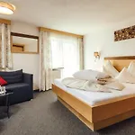 Koehle 4* Serfaus