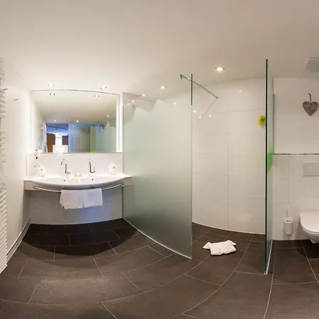 Koehle - Inklusive Super Sommer Card 2026 호텔