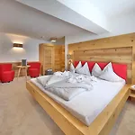 Koehle 4*